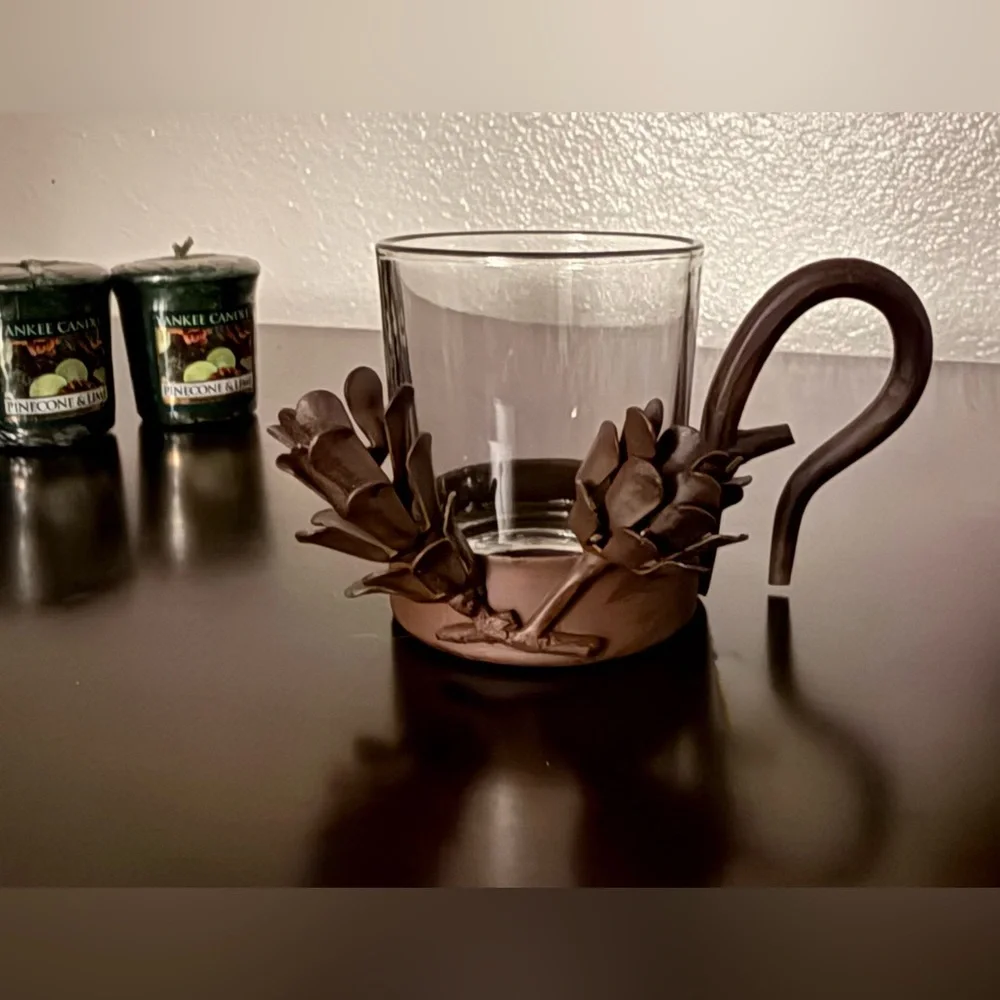 Yankee Candle Vanilla Lime Votive Gift Set | 4 Candles & Decorative Holder
